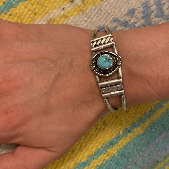 Navajo Turquoise Cuff - Picture 2 of 7